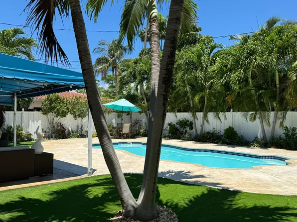 1611 71st St, Miami Beach, FL 33141