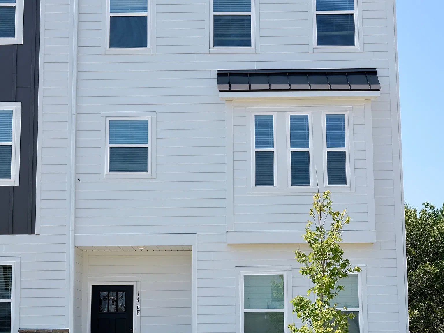 4 bed, 3.5 bath, 2010 sqft, $2,250 — Photo 2