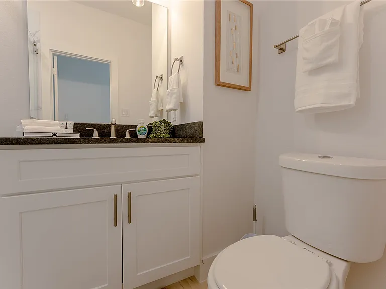 2025 Empire Central Dr #101 — Photo 21