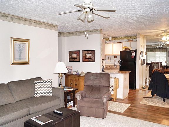 5th image of 275 Residence Dr #275