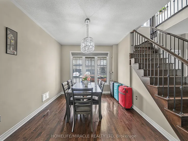 9 Berryfield Way — Photo 18