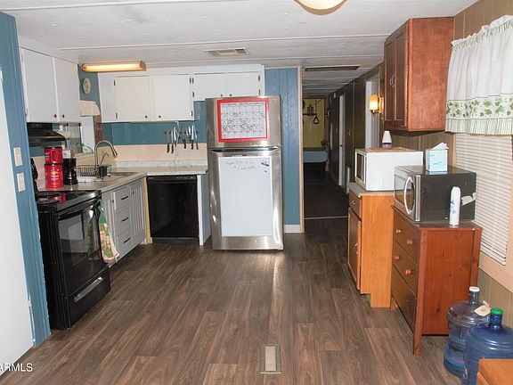 2nd image of 3718 N SOUTH DAKOTA Avenue