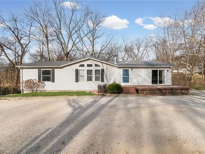 612 N Locust St, Carrollton, MO, 64633