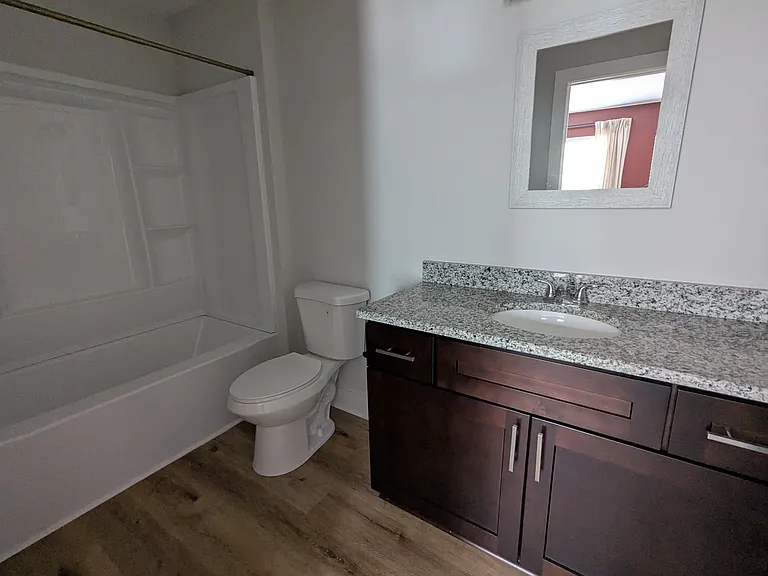 8 Robin Hood Rd #B — Photo 13
