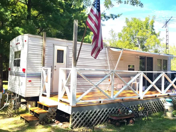 26/251 Woodhaven Dr E, Sublette, IL 61367