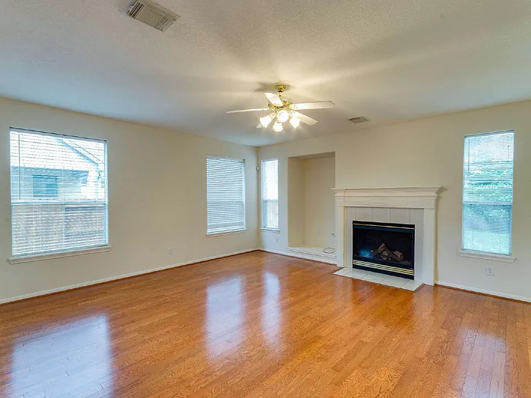 4019 Angel Springs Dr — Photo 9