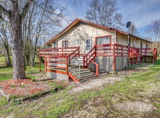 1813 Farmland Rd, Marshfield, MO 65706