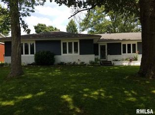 1112 Ruth Pl, Pawnee, IL 62558