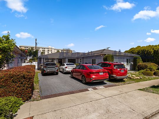 2nd image of 5522 Dorothy Dr