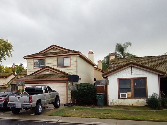 3rd image of 2836 Villarreal Way