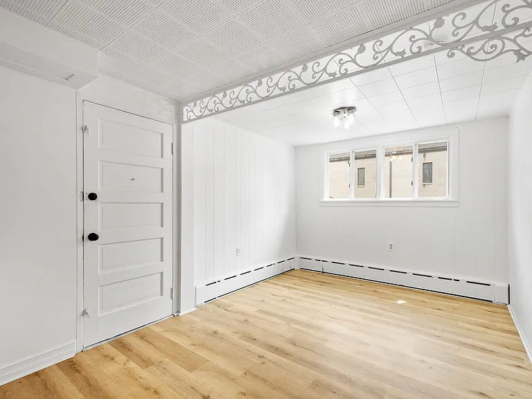 571 Washington Avenue — Photo 16