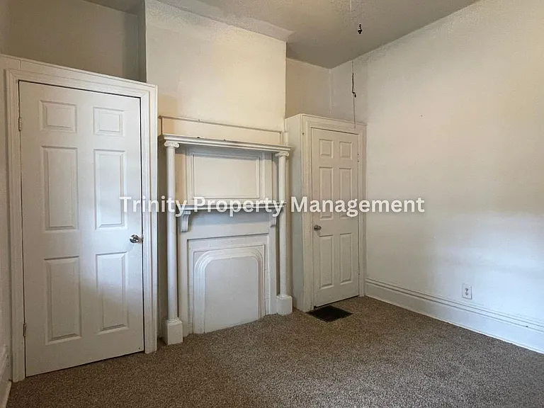306 Byrd Ln — Photo 5