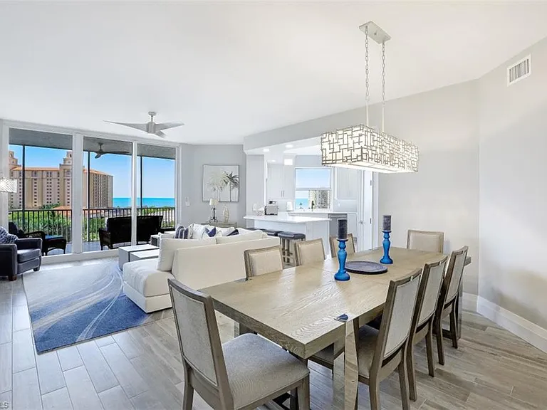 400 Flagship Dr #802 — Photo 4