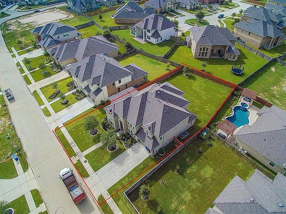 2nd image of 27235 Cheshire Edge Ln