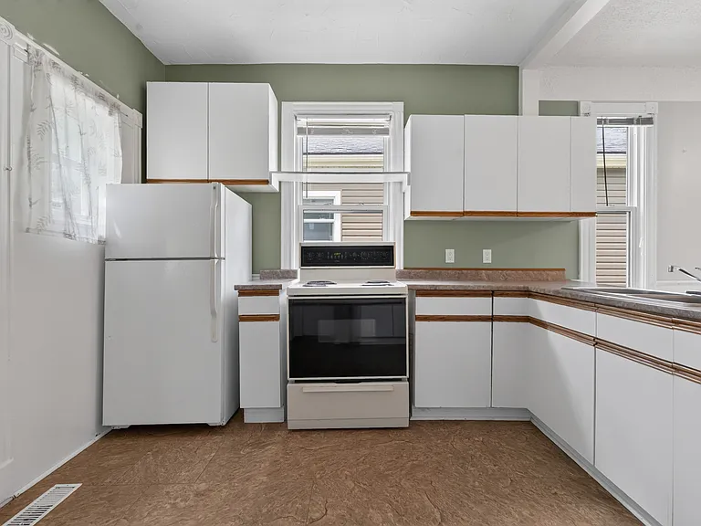 459 South St — Photo 10