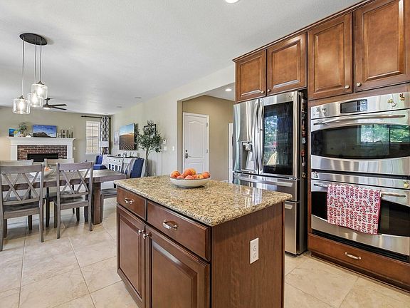 3rd image of 1413 Graham Cir