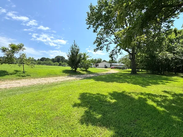 574 E Dade 102, Everton, MO 65646