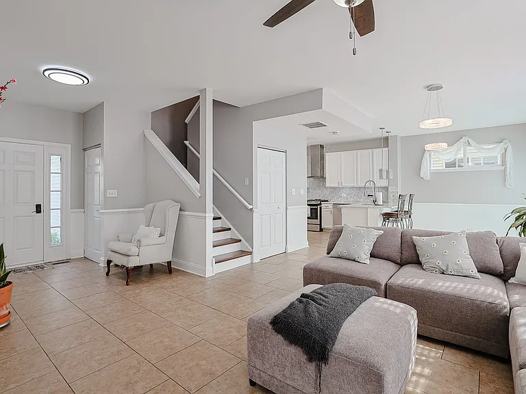 1854 S Fallbrook Dr — Photo 7