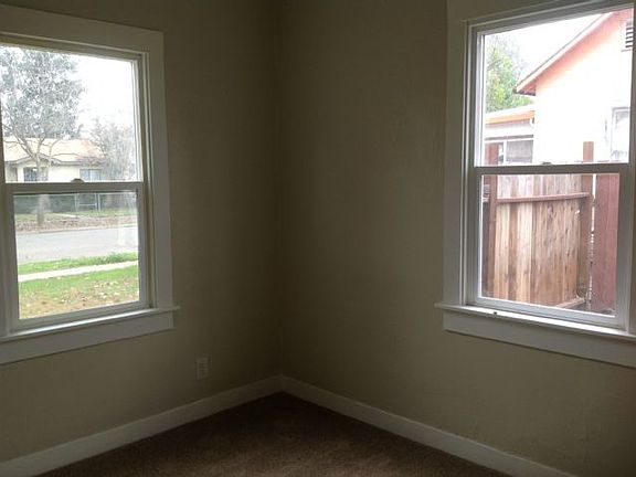 4th image of 232 D St