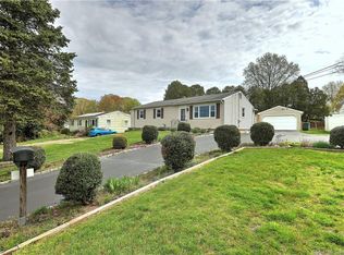 919 Naugatuck Ave, Milford, CT 06461