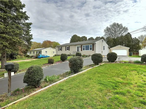 919 Naugatuck Avenue, Milford, CT 06461