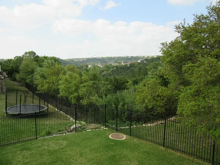 3908 Michael Neill Dr — Photo 6