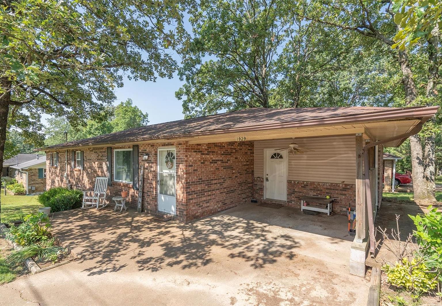 1929 Sanders Ave, Poplar Bluff, MO 63901 Zillow