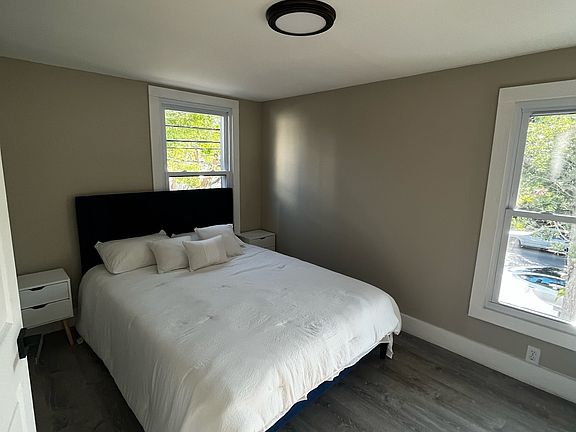 5th image of 533 1st St NE #533