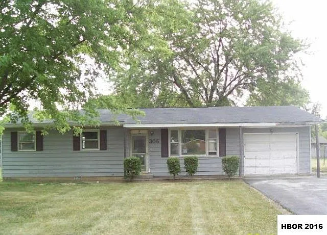 306 Gillette St photo 1