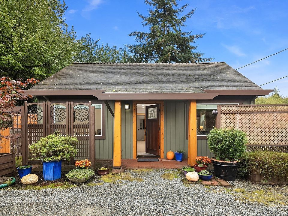 Welcome to 14343 Vashon Highway SW - a charming 1913 bungalow that is move-in ready!>