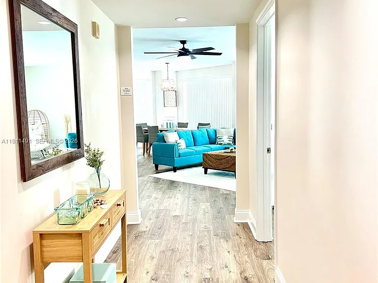 231 Riverside Dr #1210 — Photo 33