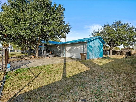 3rd image of 3204 Barbara Ln