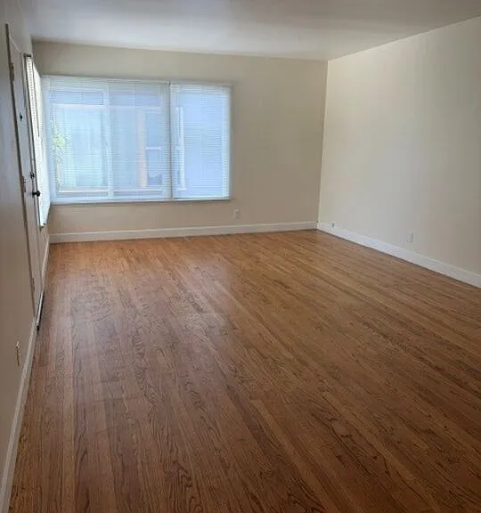 11015 Culver Blvd — Photo 3