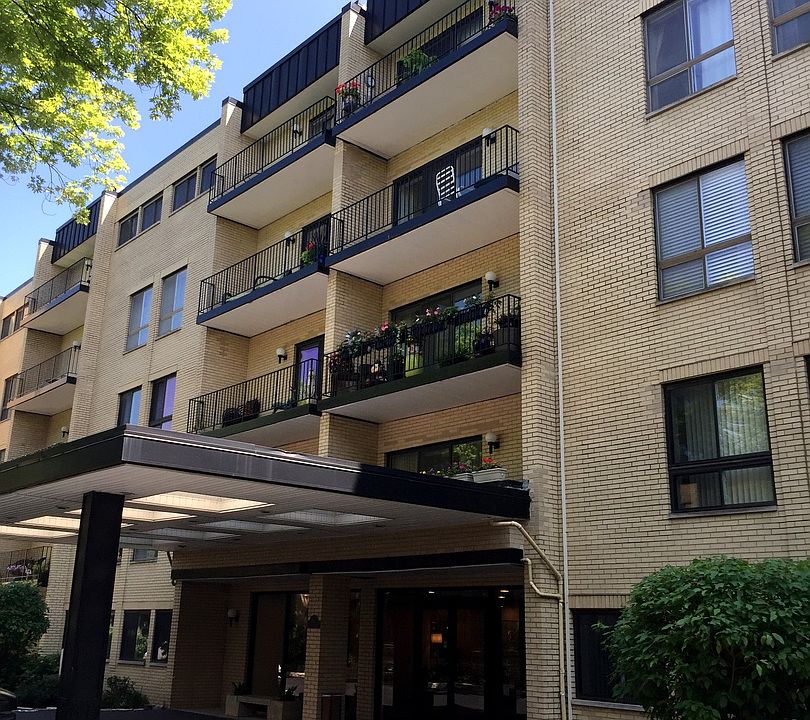 1st image of 221 N Kenilworth Ave APT 502