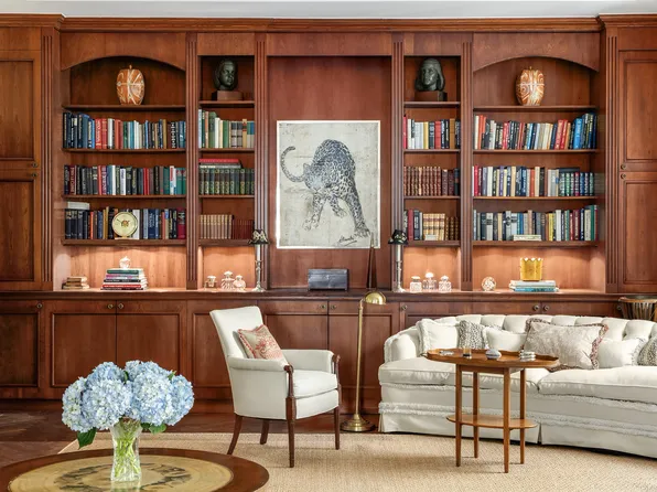 31 East 72nd Street image 1 of 12