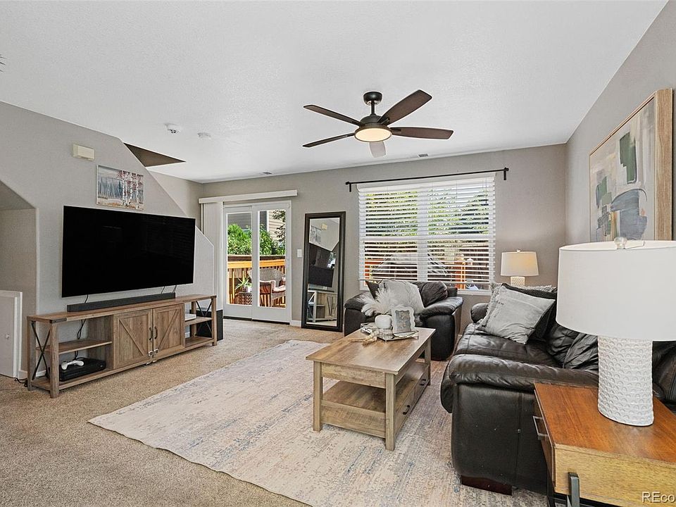 1st image of 882 Mockingbird Lane