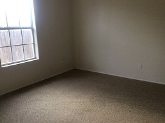 5th image of 1512 Rocky Cir