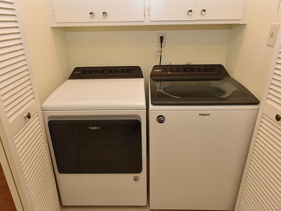 5th image of 145 2nd St #1