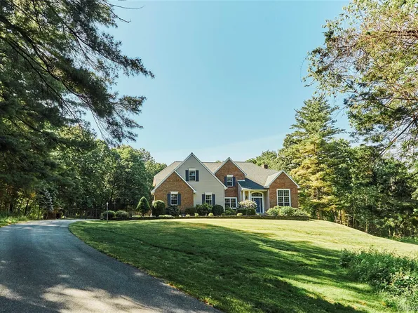 58 Deer Run Road, Red Hook, NY 12571