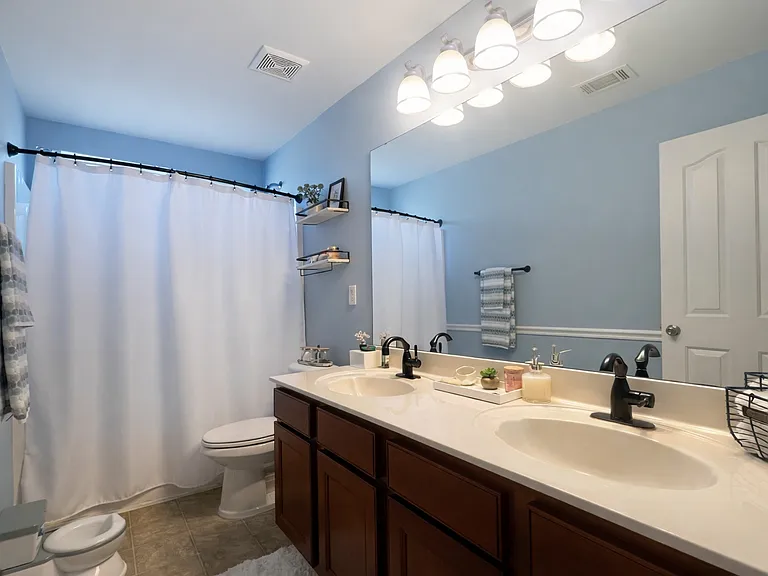 116 Kelsey Glen Ln — Photo 31