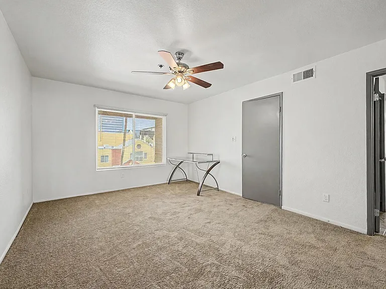 154 W 5th St #222 — Photo 14