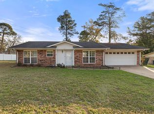 1628 Shelton Dr, Nacogdoches, TX 75965