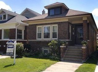 2233 W Carmen Ave, Chicago, IL 60625
