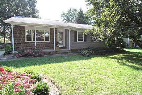 1st image of 107 Royal Oak Dr