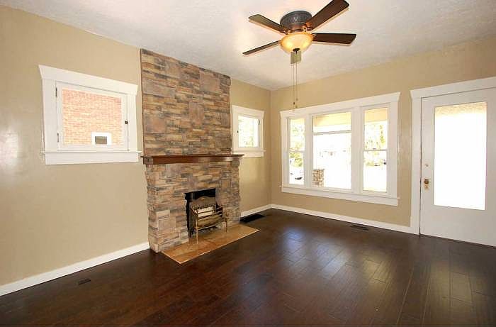 2nd image of 955 26th St