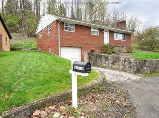 870 Beaumont Rd, Charleston, WV 25314