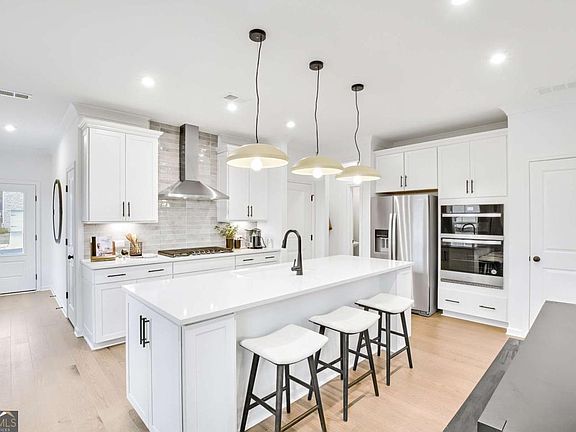 6th image of this home
