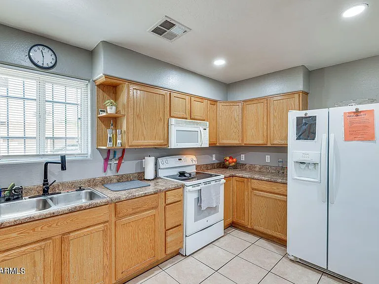 2919 W Palm Ln — Photo 7