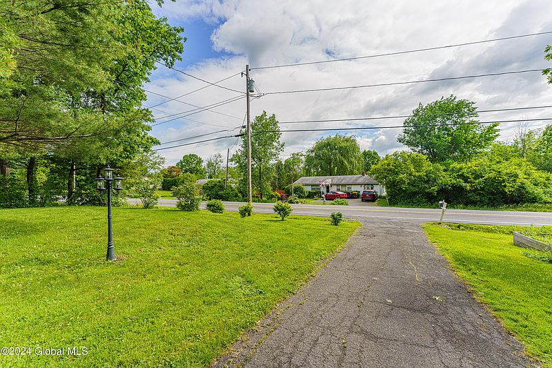 2nd image of 937 Altamont Voorheesville Road