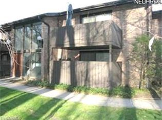 6840 Carriage Hill Dr APT 46, Brecksville, OH 44141